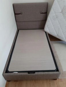 Tek kişilik sandıklı baza 90*190 ölçüsünde kaçırmayın 3 120×200 garantisi devam ediyor En : 120 cm | Yükseklik : 32 cm | derinlik : 200 cm