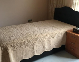 İKİNCİ EL UZAY GRİSİ TEK KİŞİLİK BAZA 14 YATAK BAŞI VE BAZASI DERİDİR ÖLÇÜSÜ 90 X 190 TEK KİŞİLİK