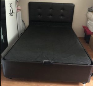 İkinci el battal boy baza yatak 11 130*200 cm ölçülerinde suni siyah deri baza ihtiyaç fazlası satılık
