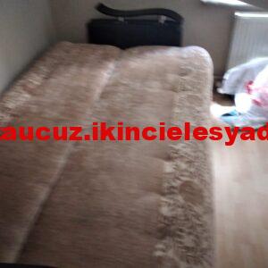 İKİNCİ EL UZAY GRİSİ TEK KİŞİLİK BAZA 2 Bazalı yatak olan kanepe koltuk FİYATI: 750 TL